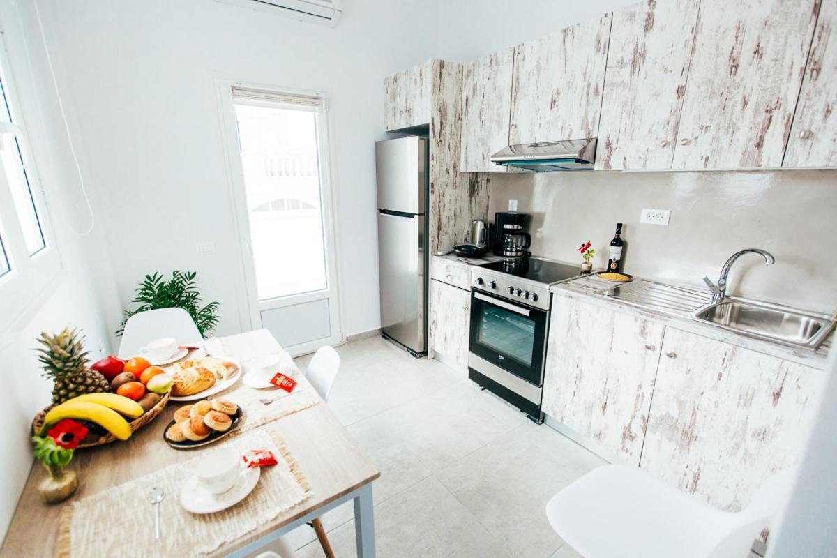 Floresita Apartment Fira  Dış mekan fotoğraf